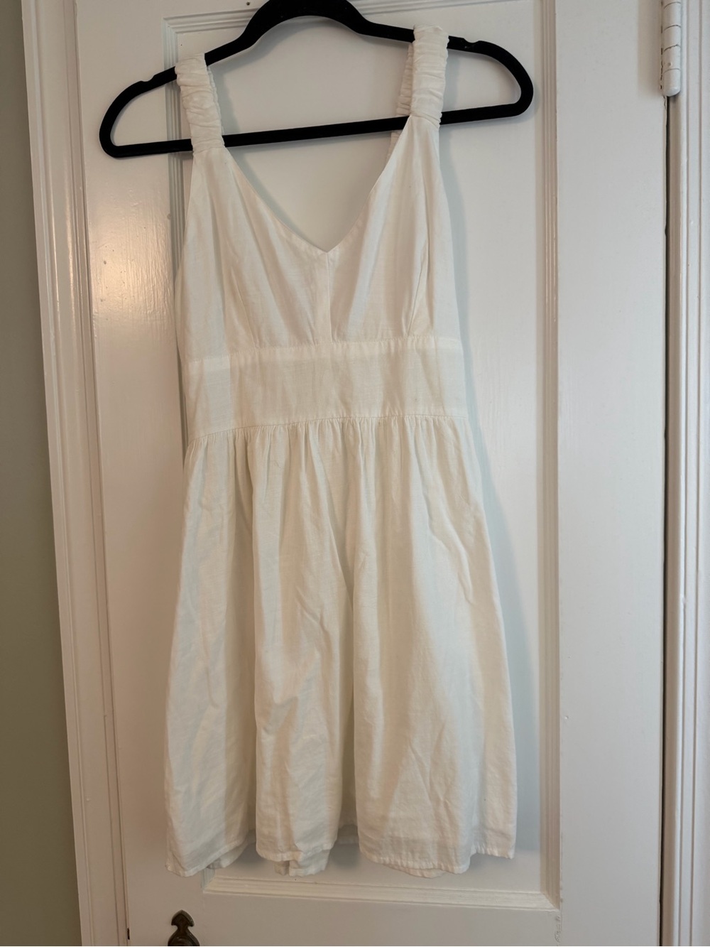 Abercrombie & Fitch White Sleeveless V-Neck Mini Dress
